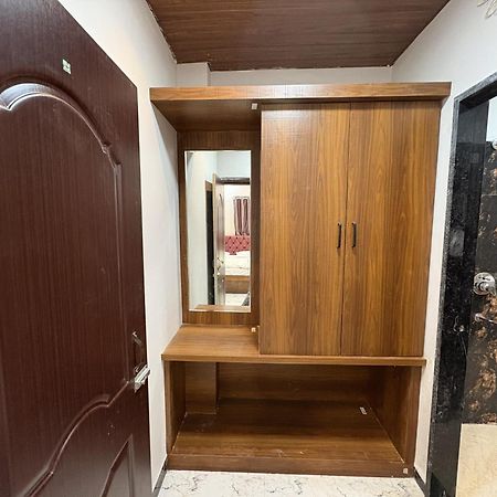 Shree Trilokeshwar Guest House Удджайн Екстер'єр фото